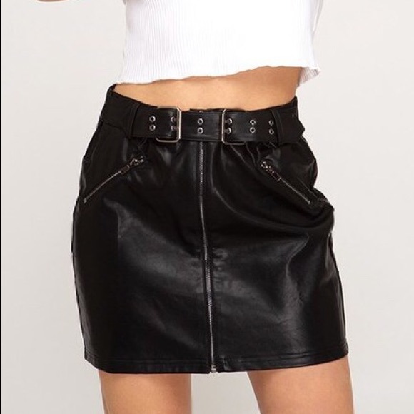 Sale! VEGAN LEATHER WITH A ZIPPER and BELT - Picture 2 of 7